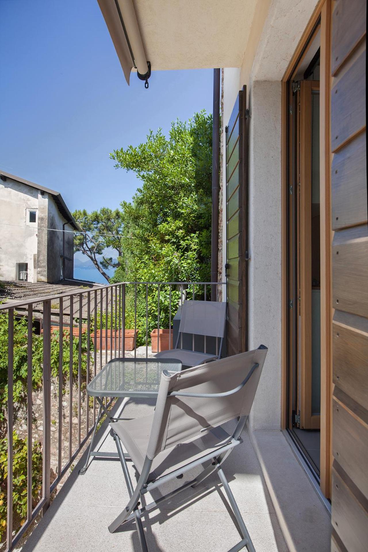 Aparthotel Residenza Vedovelli Torri Del Benaco Exterior foto